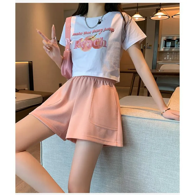 Loose-Fit Casual High-Waisted Sports Chic Worn Outside Running Shorts